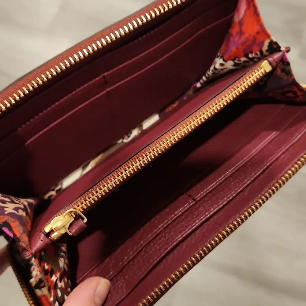 Vera Bradley Wallet Quilted Zip-Around Wallet in Burgundy